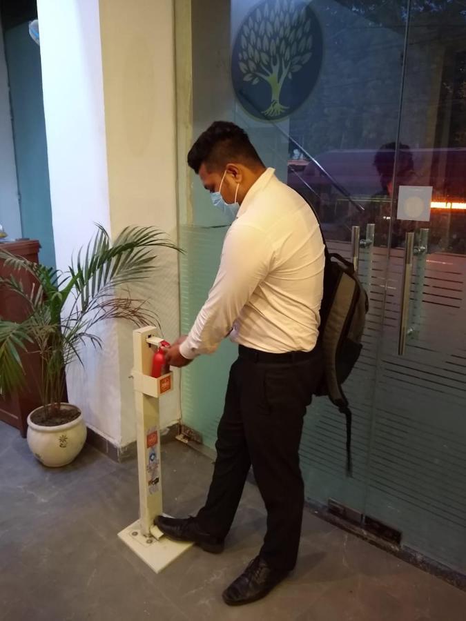 Airport Hotel Tashree New Delhi Buitenkant foto