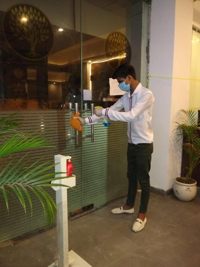 Airport Hotel Tashree New Delhi Buitenkant foto