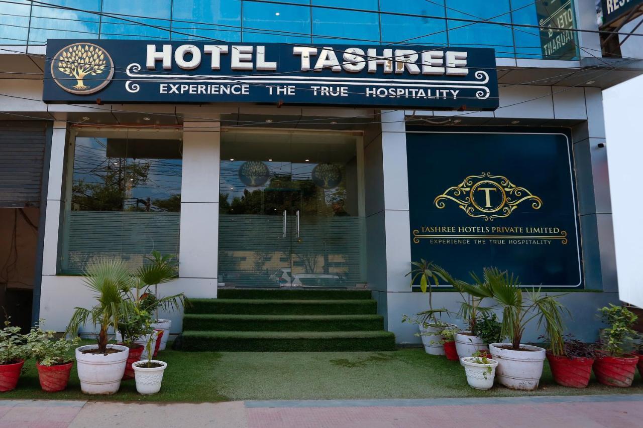 Airport Hotel Tashree New Delhi Buitenkant foto